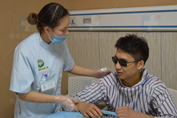 7ff430373b1fc330ef221cbf792c4069.jpg